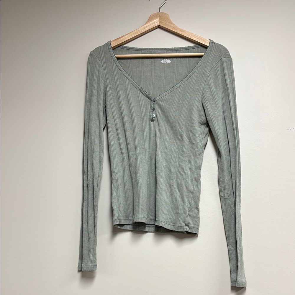 American Eagle Henley